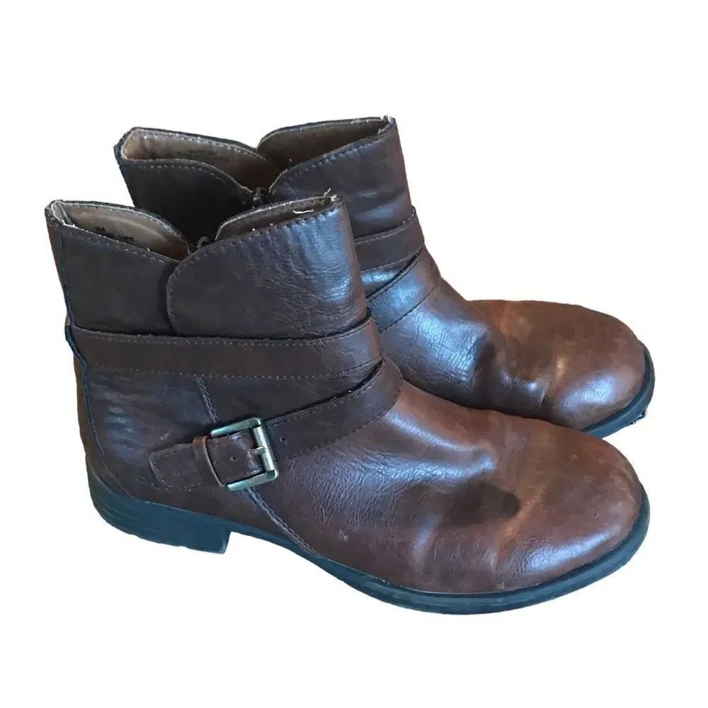 BOC size 8 brown leather boots great rugged look